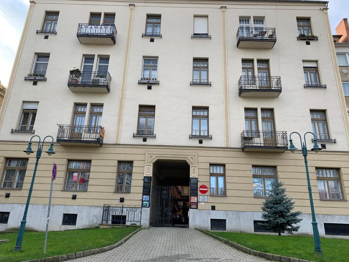 W19 Apartments Miskolc Eksteriør bilde